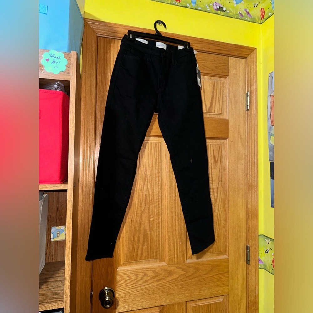 Universal Thread✔️🖤NWT HIGHEST RISE STRAIGHT LEG BLACK - Picture 4 of 4